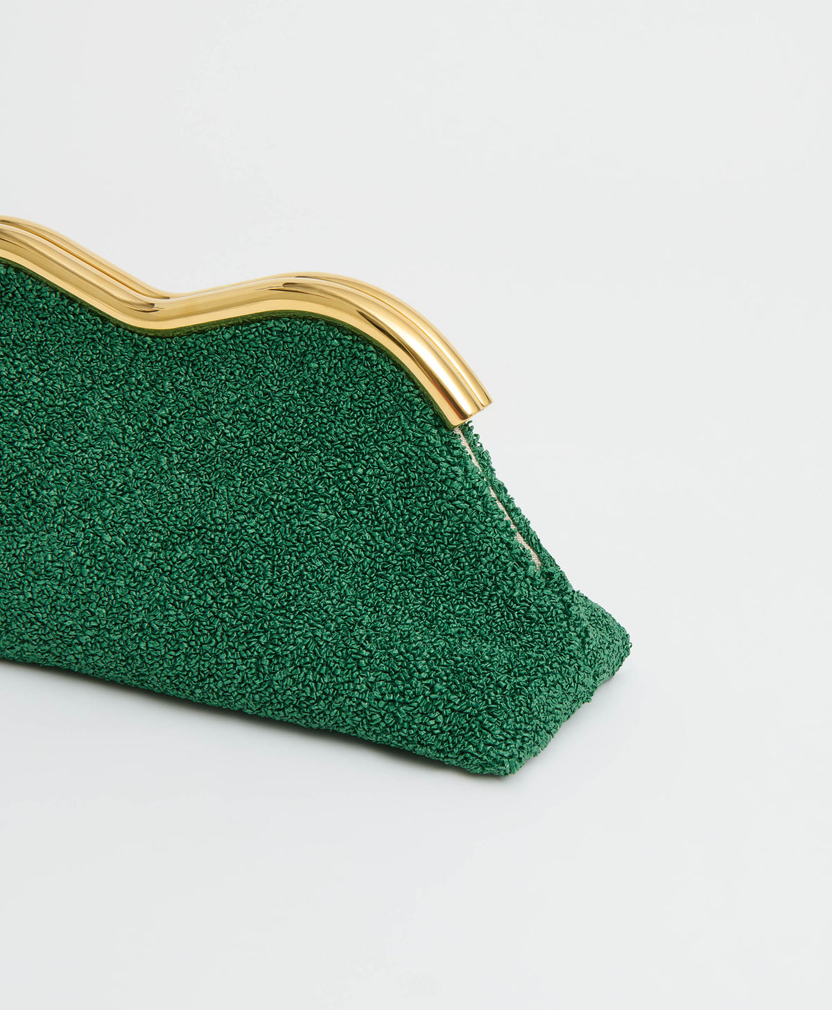 Baci Clutch - Leaf Textured Raffia