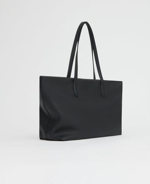 black handbag with zip