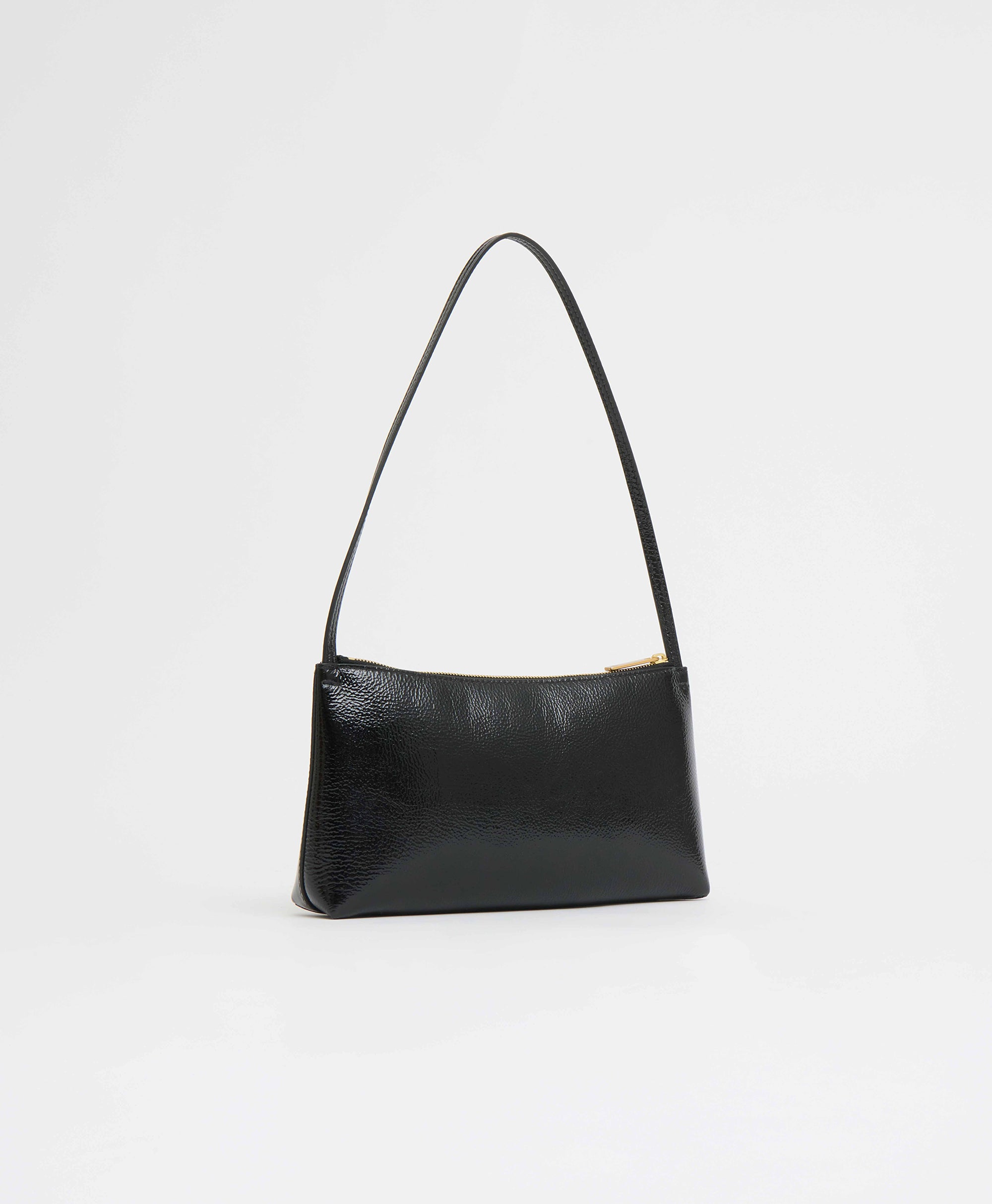 AW25_GaiaShoulderBag_Black_WF2