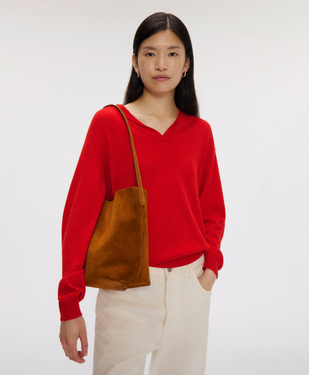Small Everyday Cabas - Cuoio Suede on model