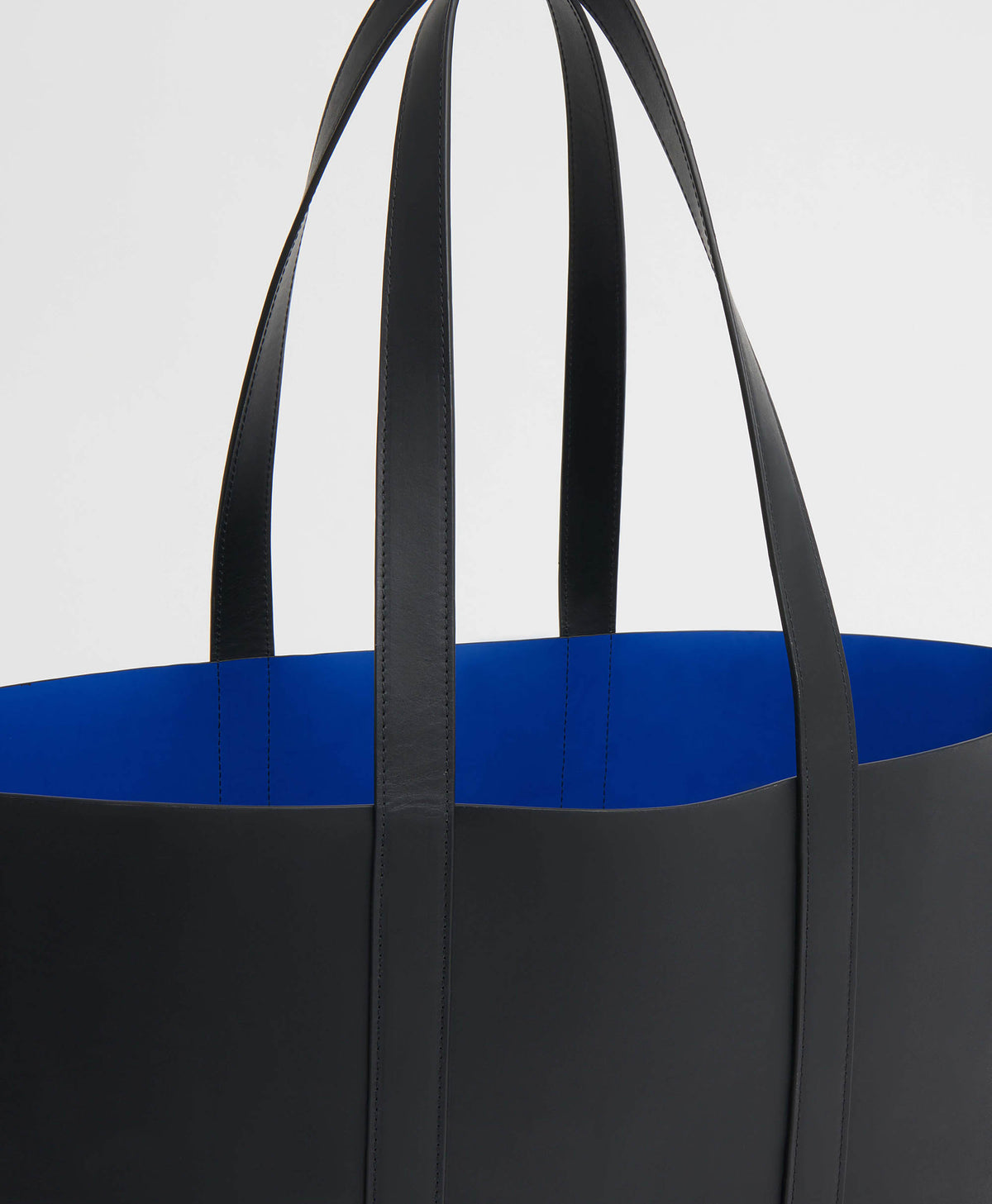 Xl Tote  -  Black/Royal