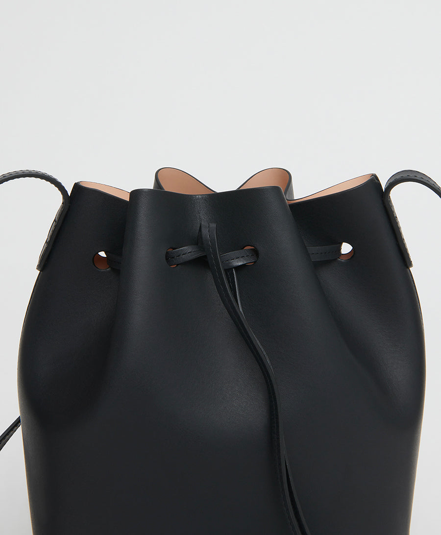 mansur gavriel large bucket bag black flamma in stock – Bay Area