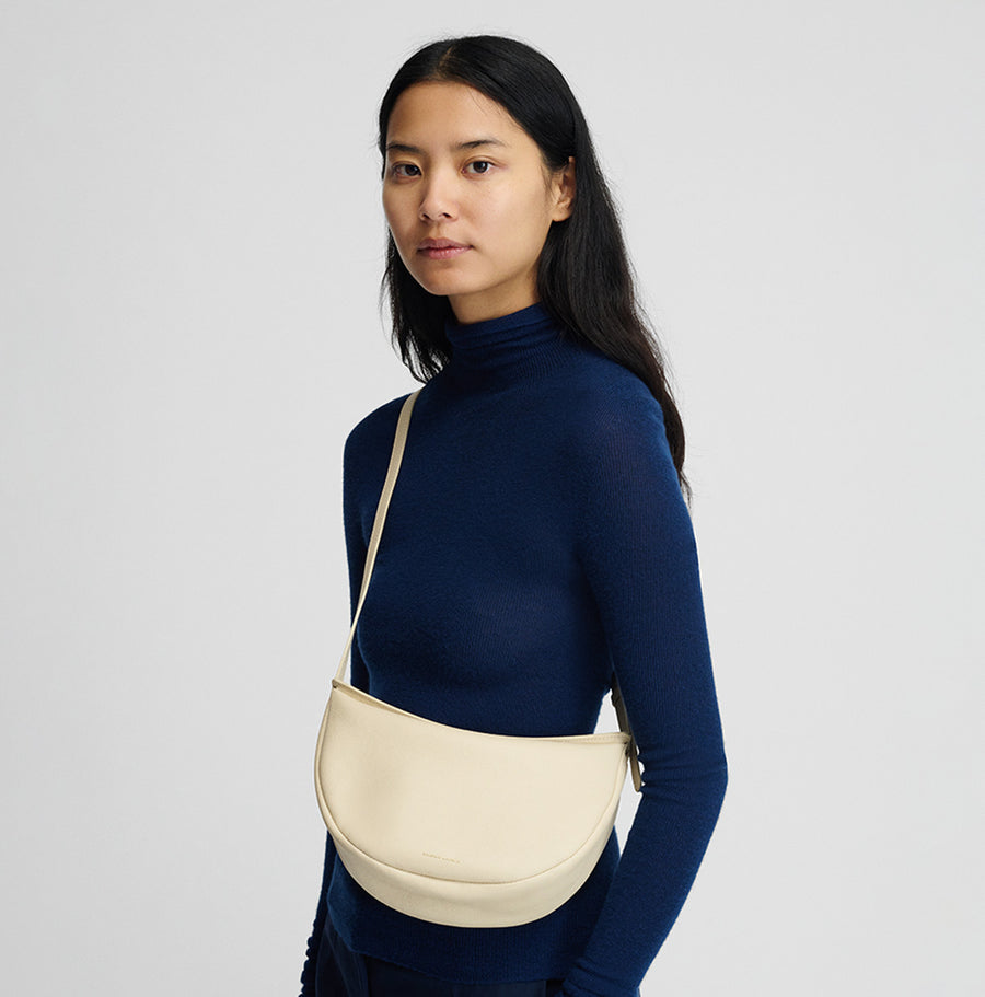 Moon Sling Bag - Avorio