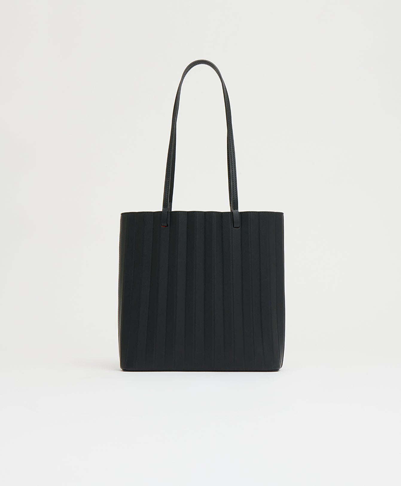 Pleated Filo Tote - Black/Flamma