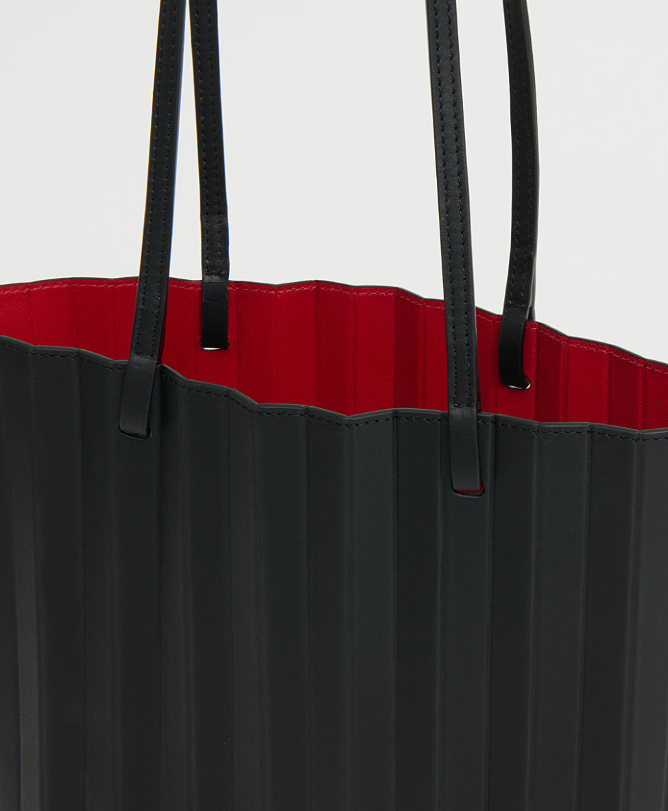 Pleated Filo Tote - Black/Flamma
