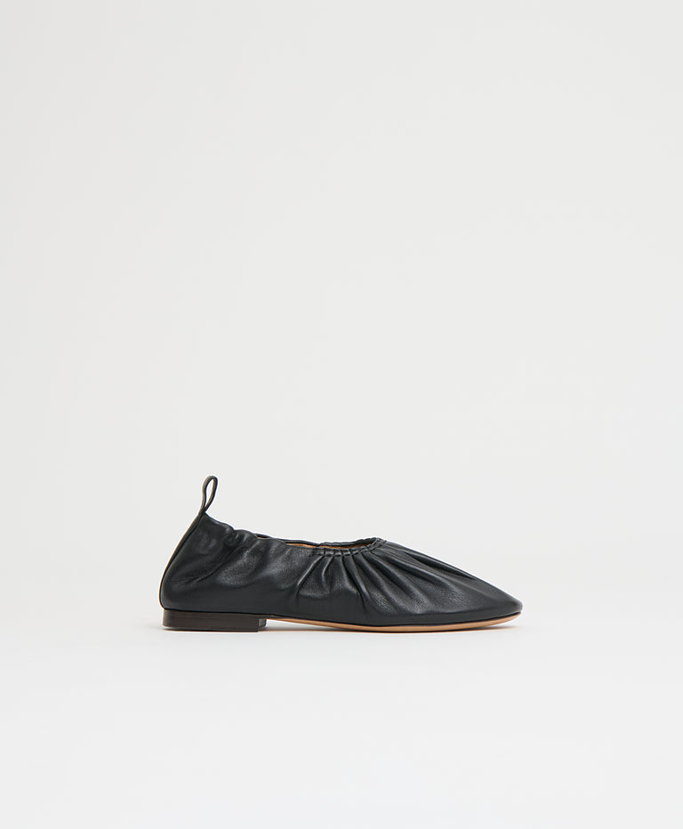 Ruched Ballerina - Black
