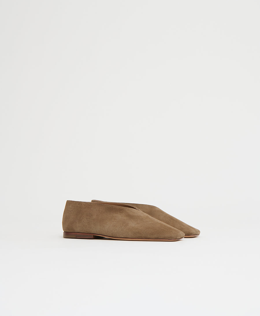 Square Soft V - Anise Suede view 2