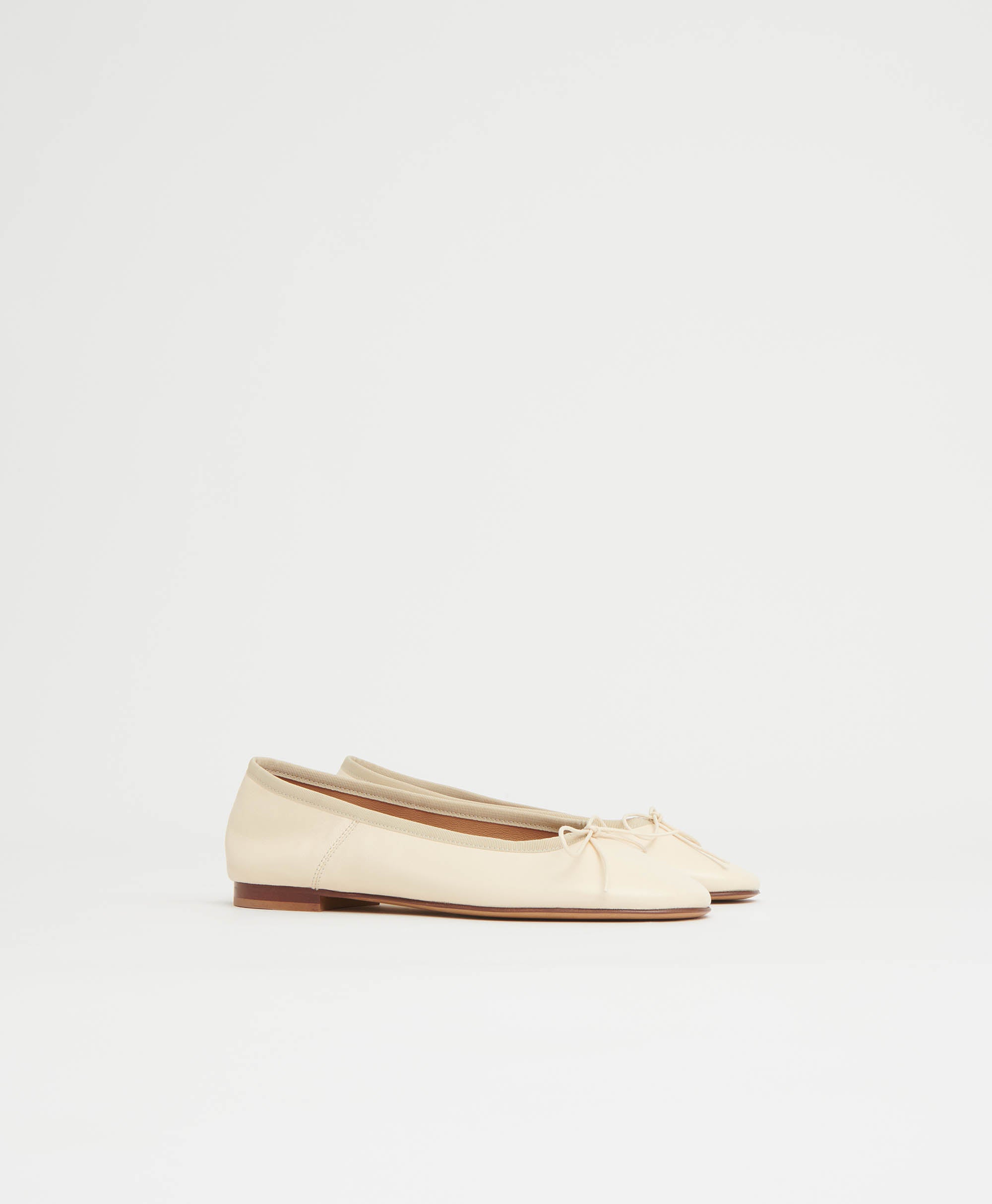 Yaslinnea Linen Cardigan Ballerina