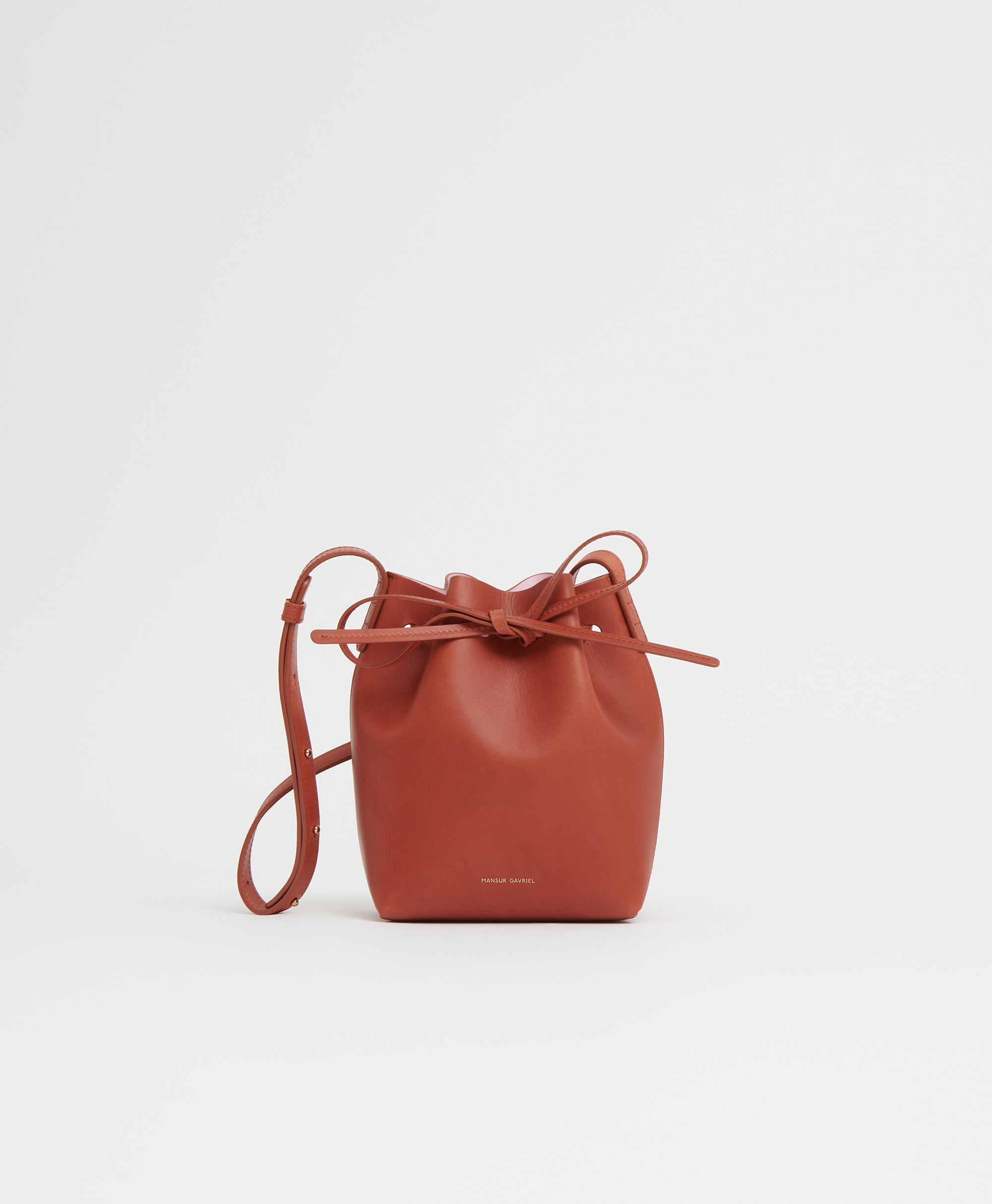 Rockstud Grainy Calfskin Bucket Bag for Woman in Black | Valentino IN