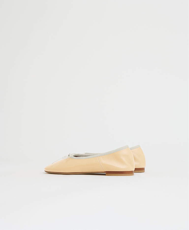 Dream Ballerina - Butter