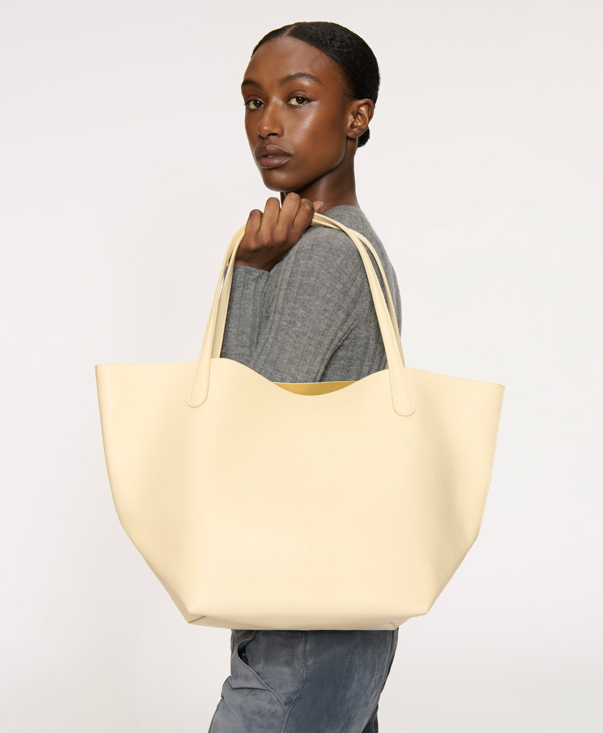 Everyday Soft Tote - Crema/Paglia view 2
