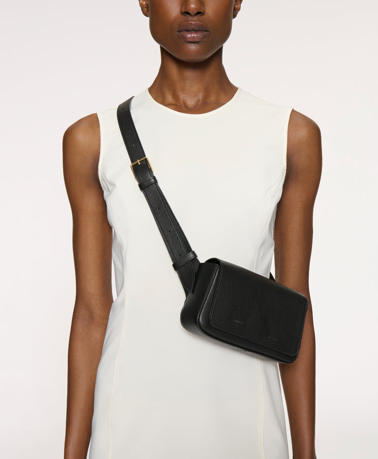 Box Sling - black on model 