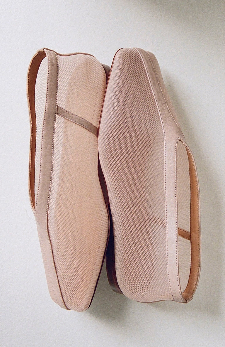 Contorno Square V Shoe in Ballet