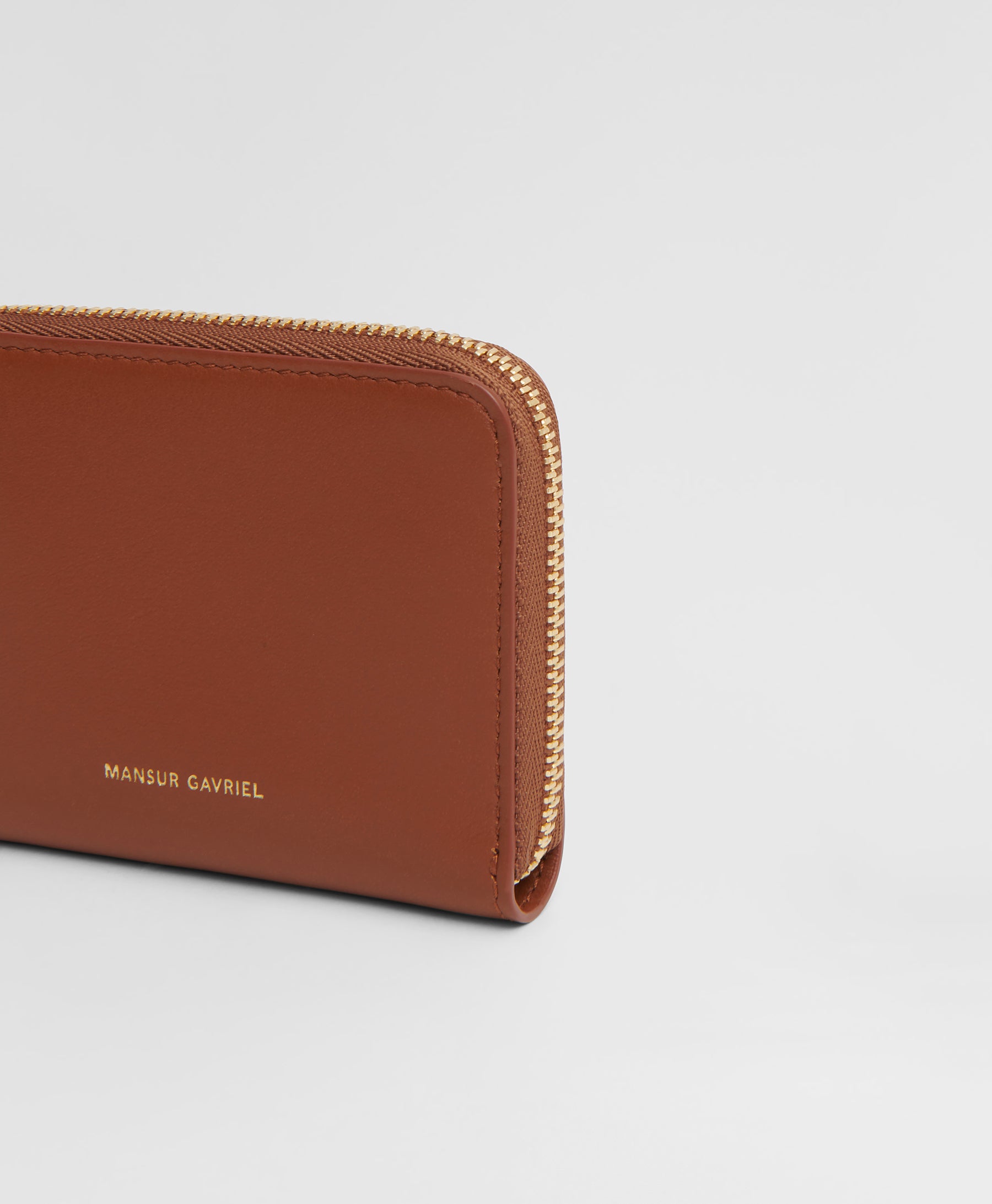 compact zipped wallet