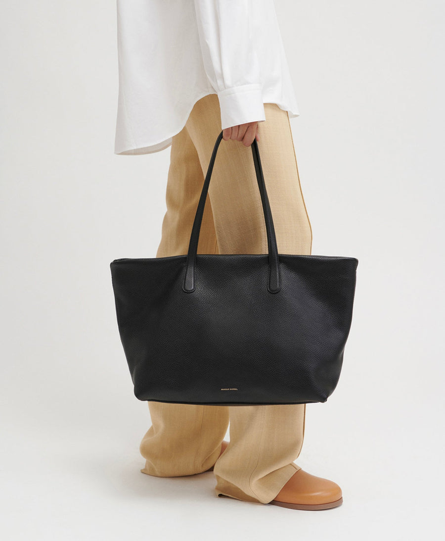 zipped tote bag