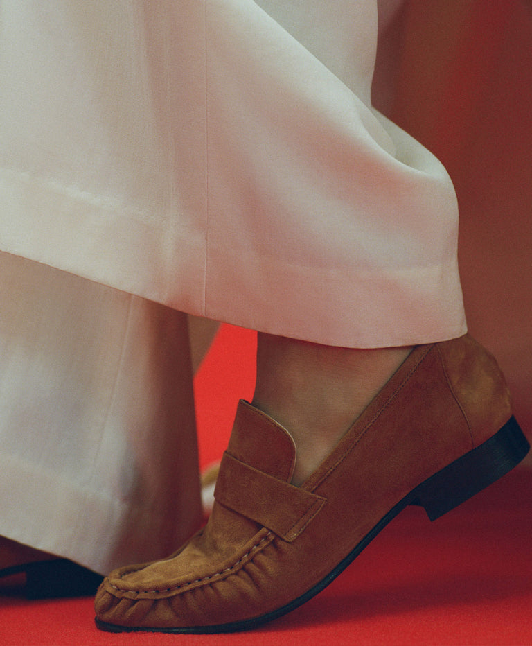 Ruched Loafer - Saddle Suede